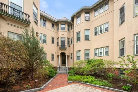 1619 Massachusetts Ave #25, Cambridge, MA 02138