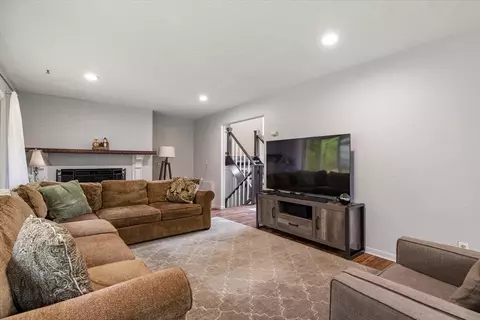 240 Worcester Rd, Barre, MA 01005 photo 13