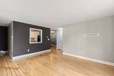 Living - 733 W Main #G, Barnstable, MA 02630 photo 3 of 4