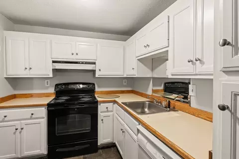 Kitchen - 733 W Main #G, Barnstable, MA 02630 photo 2 of 3