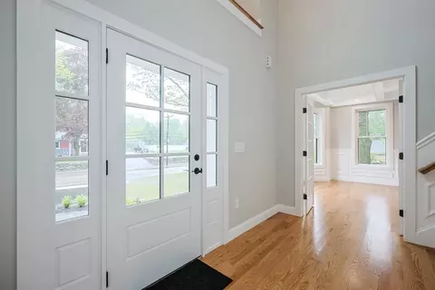 87 Summer St, Framingham, MA 01701 photo 2