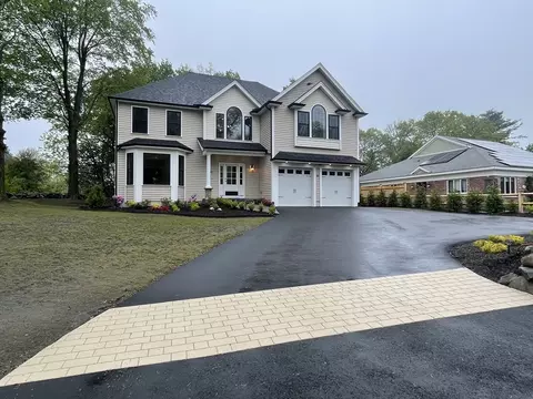 87 Summer St, Framingham, MA 01701