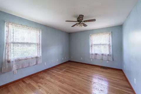 Bedroom - 183 Brookside Cir, Northampton, MA 01062 photo 5 of 11