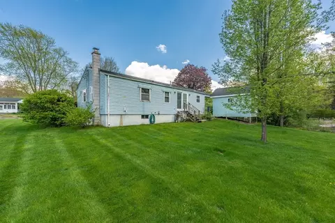 Exterior - 183 Brookside Cir, Northampton, MA 01062 photo 9 of 9