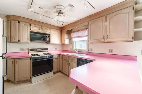 Kitchen - 183 Brookside Cir, Northampton, MA 01062 photo 1 of 3