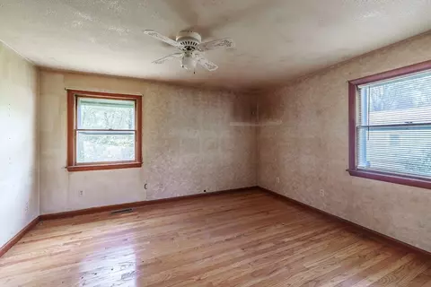 Bedroom - 183 Brookside Cir, Northampton, MA 01062 photo 1 of 11