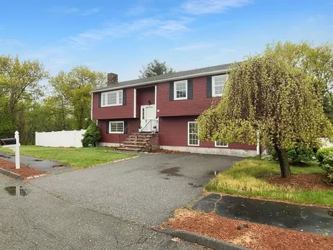 7 Nirvana Dr, Saugus, MA 01906