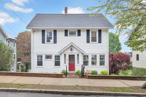 15 Farmer Rd, Arlington, MA 02476