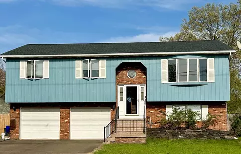 91 Telegraph Ave, Chicopee, MA 01020