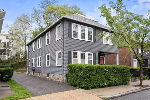 1431 Centre St #1, Boston, MA 02132