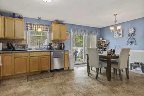 11 Lori Ln, Wareham, MA 02538 photo 7