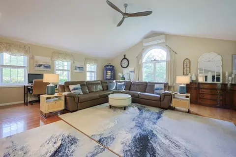 16 Judith Cir, Sutton, MA 01590 photo 7