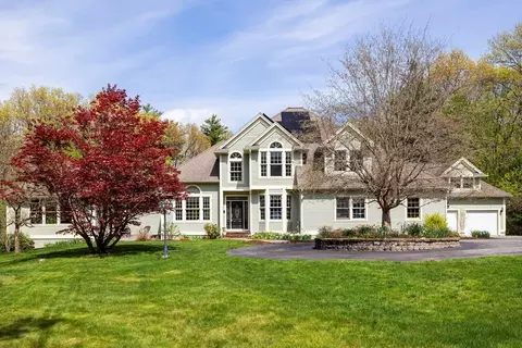 88 Fitch Rd, Lancaster, MA 01523