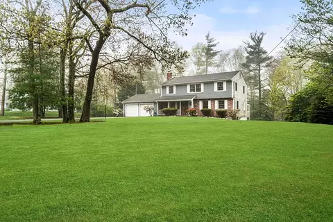300 Holly Rd, Marshfield, MA 02050