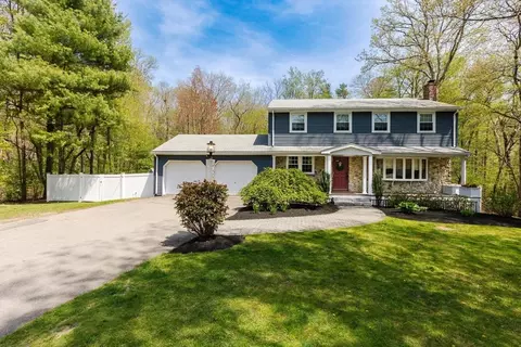 32 Deborah Lee, Easton, MA 02356