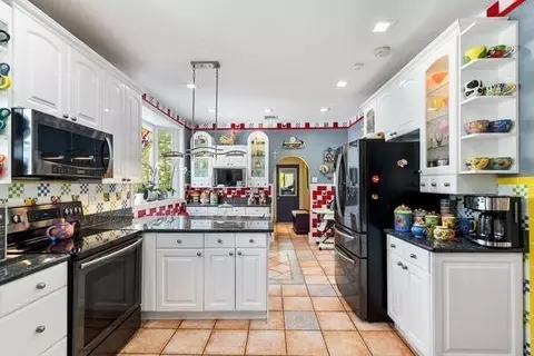65 Malden St, Everett, MA 02149 photo 16