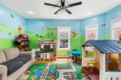 65 Malden St, Everett, MA 02149 photo 4
