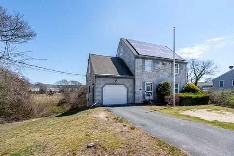 22 Gleason Ave, Yarmouth, MA 02673