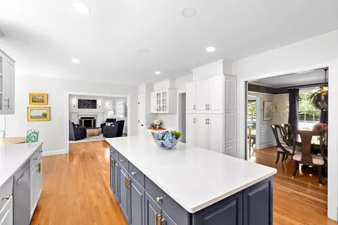 4 Cutter Hill Rd, Hingham, MA 02043 photo 8