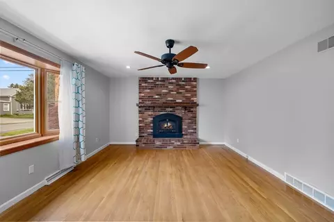 46 Wing Ln, Acushnet, MA 02743 photo 7