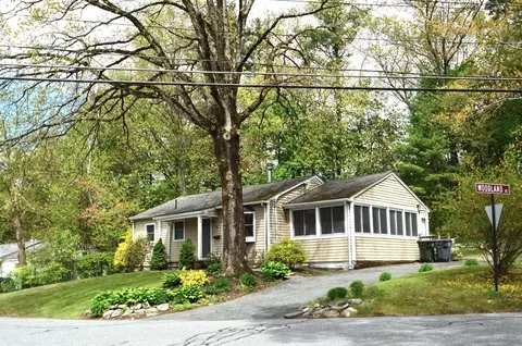 19 Birch Hill Rd, Northborough, MA 01532