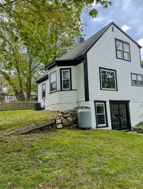 56 River St, Plymouth, MA 02360