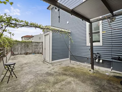 267 Quequechan St, Fall River, MA 02723 photo 37