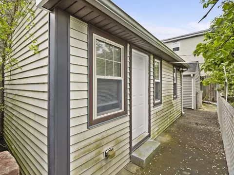 267 Quequechan St, Fall River, MA 02723 photo 35