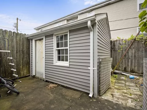 267 Quequechan St, Fall River, MA 02723 photo 31