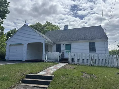 5 Chase Rd, Waltham, MA 02452