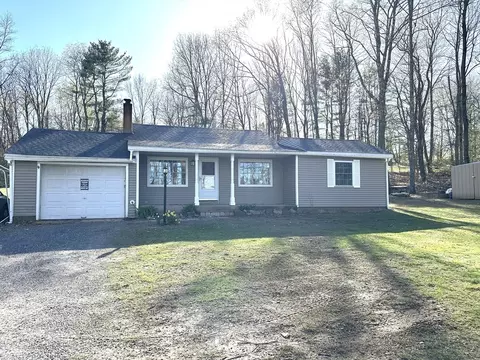 1012 South St, Barre, MA 01005