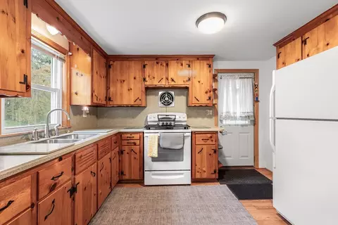 44 Batchelder Rd, Reading, MA 01867 photo 14