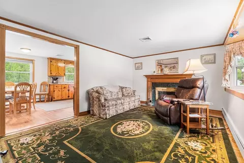 44 Batchelder Rd, Reading, MA 01867 photo 8