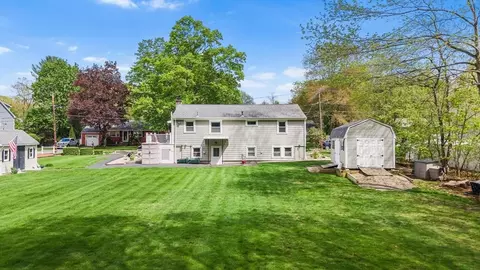 44 Batchelder Rd, Reading, MA 01867 photo 5