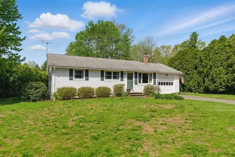 19 Straits Rd, Hatfield, MA 01038