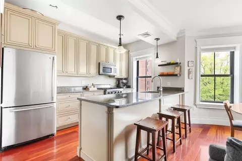 690 Tremont St #5, Boston, MA 02118