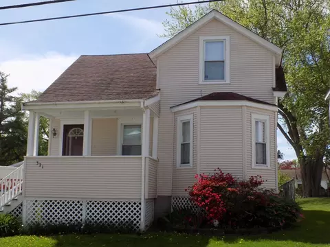 321 Canonicus, Tiverton, RI 02878