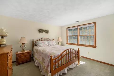 124 Lilah Ln, Reading, MA 01867 photo 28