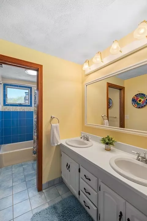 124 Lilah Ln, Reading, MA 01867 photo 30