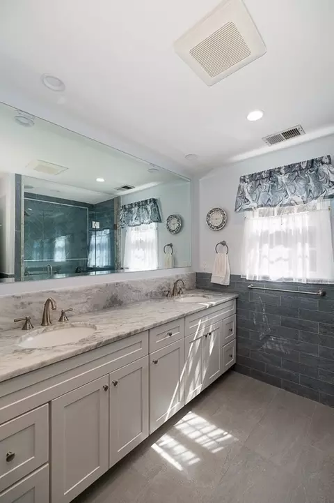 124 Lilah Ln, Reading, MA 01867 photo 27