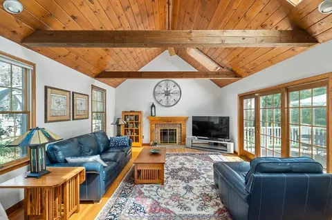 124 Lilah Ln, Reading, MA 01867 photo 16
