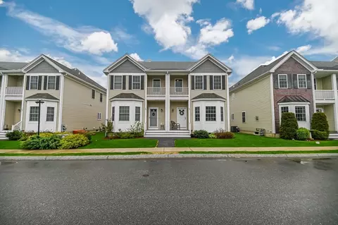 90 Denworth Bell Cir #90, Haverhill, MA 01835