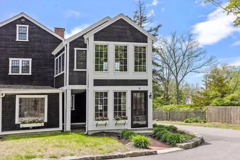 271 North St #B, Hingham, MA 02043 photo 3