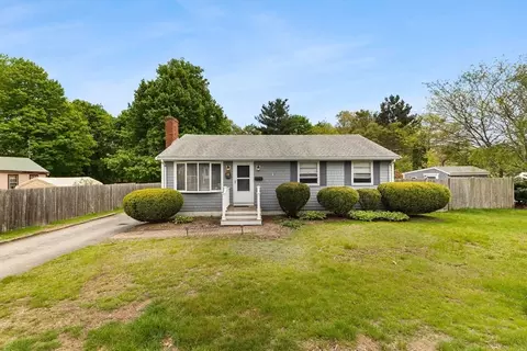 48 Centre Ave, Rockland, MA 02370