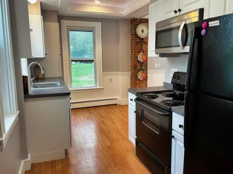 Kitchen - 1048 Main St, Hanson, MA 02341 photo 3 of 4