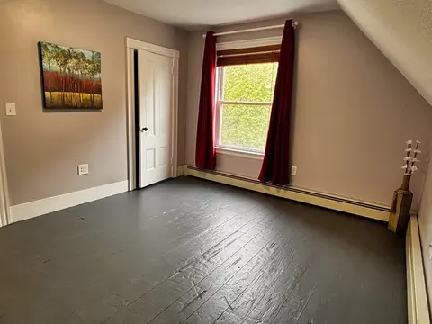 Bedroom - 1048 Main St, Hanson, MA 02341 photo 7 of 9