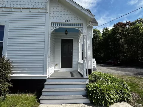 Exterior - 1048 Main St, Hanson, MA 02341 photo 5 of 6