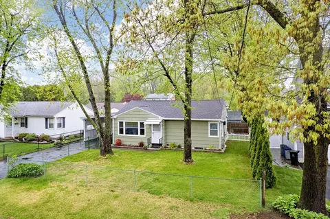 104 Mount Vernon Rd, Chicopee, MA 01013