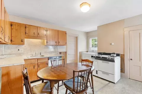 30 Friend St, Gloucester, MA 01930 photo 6