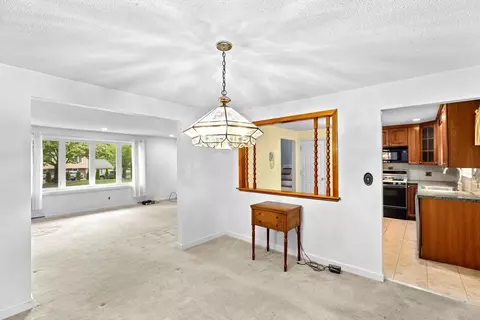 11 Janice Rd, Canton, MA 02021 photo 5
